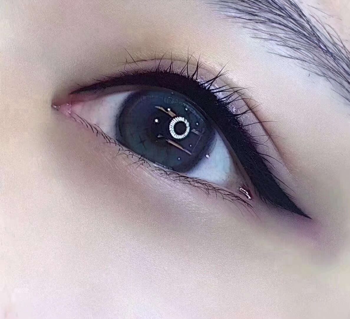 眼线作品